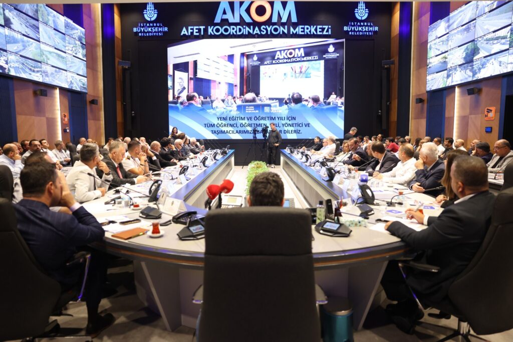 OKULLARIN İLK GÜNÜ TOPLU ULAŞIM ÜCRETSİZ