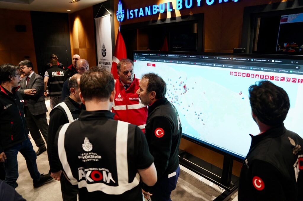 İSTANBUL’DA REKOR YAĞIŞ İSTANBUL’DA REKOR YAĞIŞ