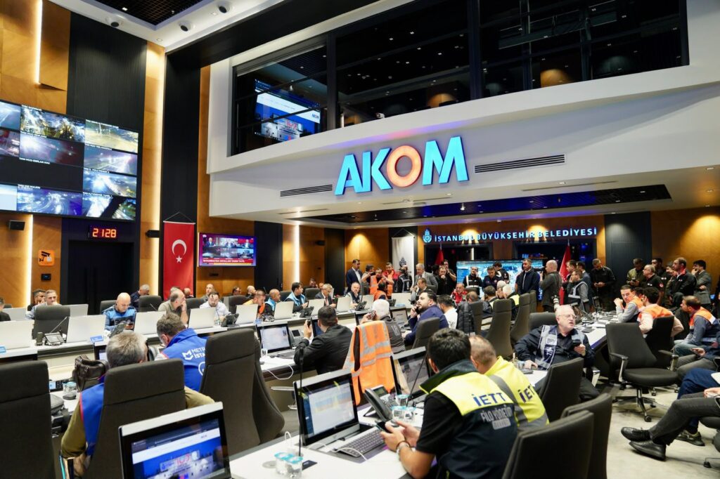 İSTANBUL’DA REKOR YAĞIŞ İSTANBUL’DA REKOR YAĞIŞ