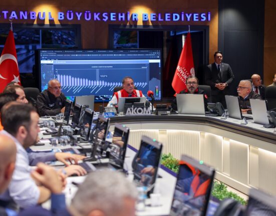 İBB BAŞKAN VEKİLİ NURİ ASLAN AKOM’DA